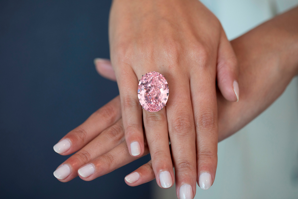 The 59.60-carat diamond is expected to fetch over HK$468 million at auction 